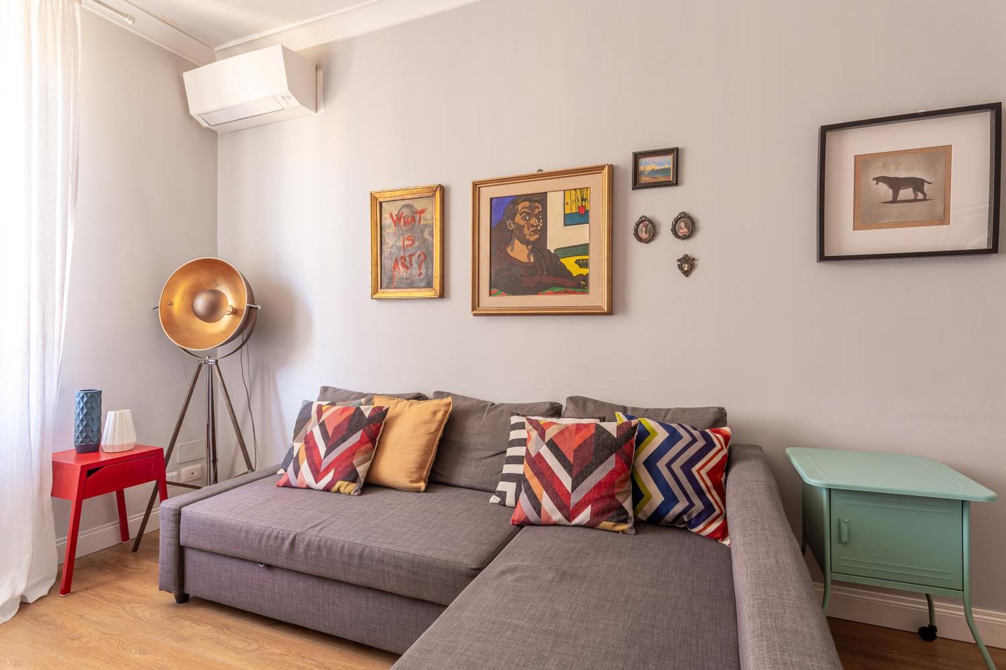 Iflat Charming Vintage In Esquilino Rome